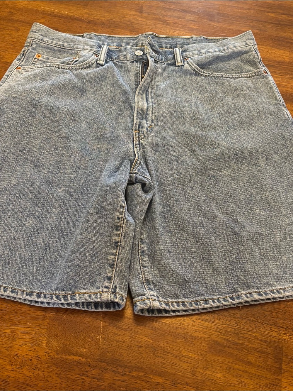 Levi's Men's 550 Relaxed Fit Washed Blue Denim Jean Shorts Size 38